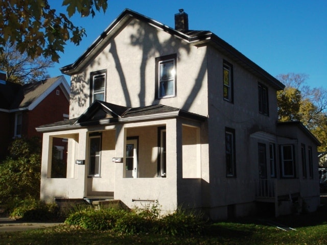 property at 1014 8th St S