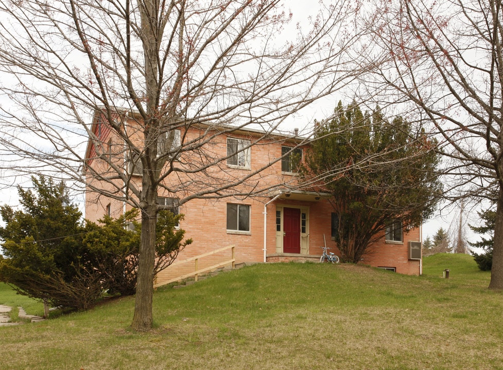 Challis Apartments in Brighton, MI - Building Photo