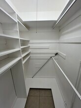 3664 W 54th St, Unit 3664 in Los Angeles, CA - Building Photo - Building Photo