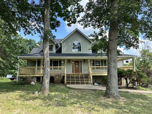 1330 Alton Station Rd in Lawrenceburg, KY - Building Photo - Building Photo