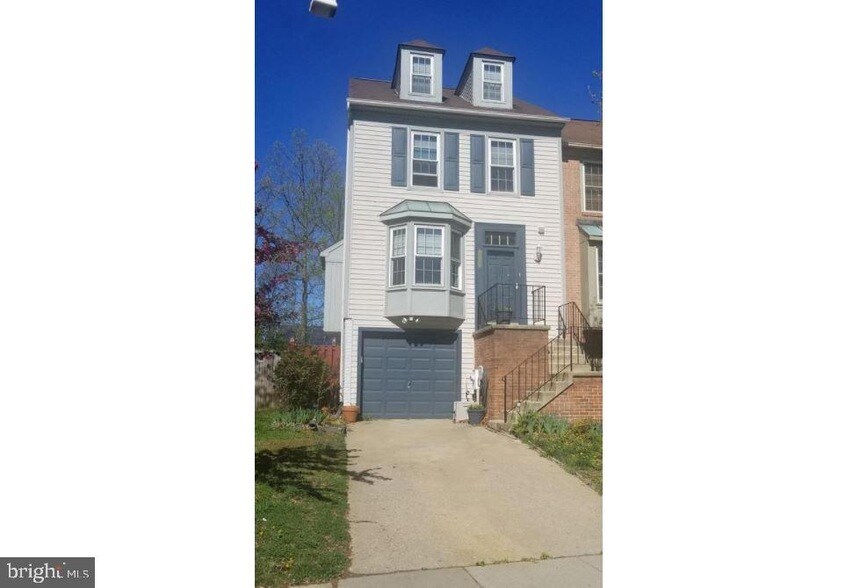 14100 Oakpointe Dr in Laurel, MD - Building Photo