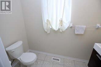 8444 Elderberry Dr in Niagara Falls, ON - Building Photo - Building Photo