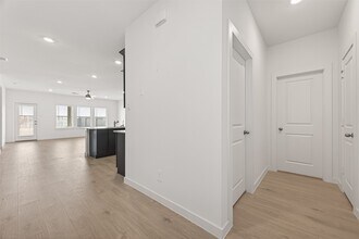 4323 Camden in Fulshear, TX - Foto de edificio - Building Photo