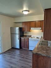 1124 Lake Forest Dr in Fort Wayne, IN - Building Photo - Building Photo