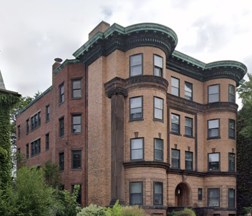 369 Harvard St, Unit 6 in Cambridge, MA - Building Photo