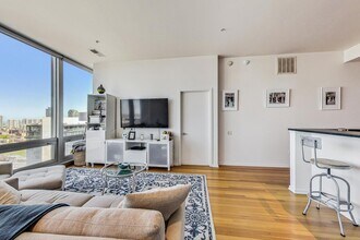 1804 W Superior St in Chicago, IL - Building Photo - Building Photo
