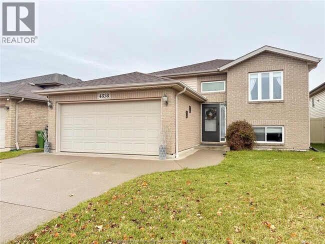 property at 4838 Whitefish Cres