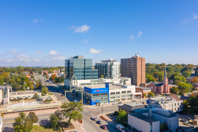 Lakeview Condos in Barrie, ON - Building Photo - Building Photo