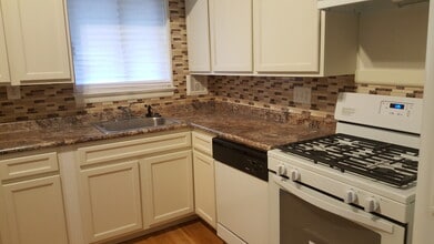 11378 Cherry Hill Rd, Unit 301 in Beltsville, MD - Building Photo - Building Photo