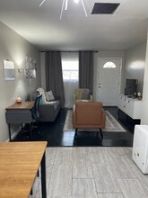7901 Camargo Rd in Cincinnati, OH - Building Photo - Building Photo