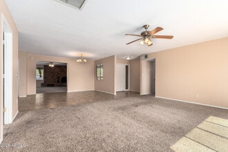 1890 E Loma Vista Dr in Tempe, AZ - Building Photo - Building Photo