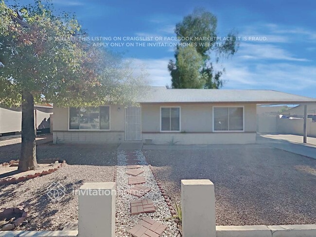 property at 615 E Laredo St
