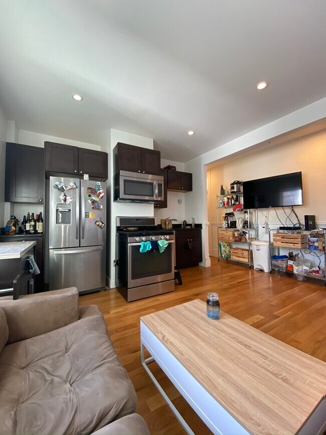 322 Western Ave, Unit 3