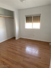 950 Black St in Pahrump, NV - Building Photo - Building Photo