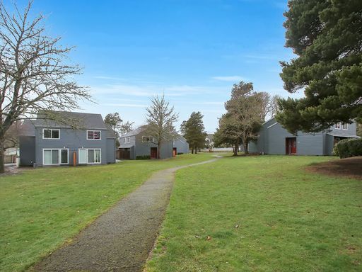 Stoddard Duplexes in Beaverton, OR - Foto de edificio - Building Photo