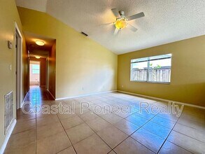 10248 Cody Ln in Orlando, FL - Building Photo - Building Photo