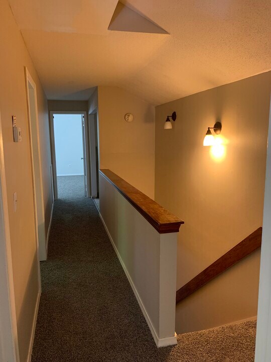 10 Talcott Forest Rd, Unit F in Farmington, CT - Building Photo