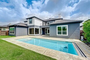 14319 Shadow Garden Ln in Houston, TX - Building Photo