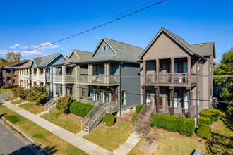 Sylvan Park in Nashville, TN - Foto de edificio - Primary Photo