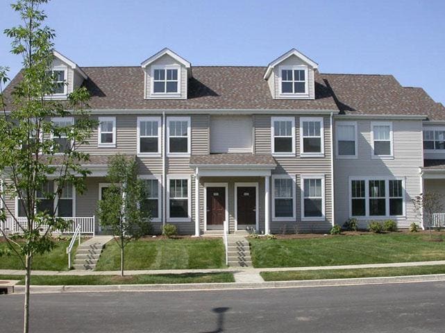 Parsons Place Apartments in East St. Louis, IL - Building Photo