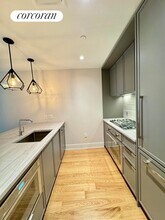 218 W 103rd St in New York, NY - Building Photo - Building Photo