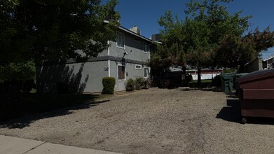 1875 5th St in Sanger, CA - Building Photo - Building Photo