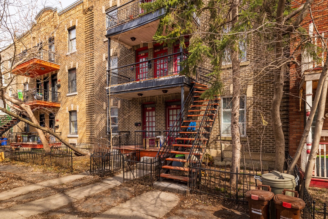 5317-5325 De Lorimier Av in Montréal, QC - Building Photo