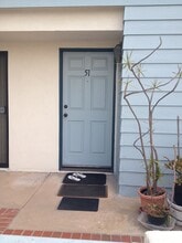 15111 Freeman Ave, Unit 51 in Lawndale, CA - Foto de edificio - Building Photo