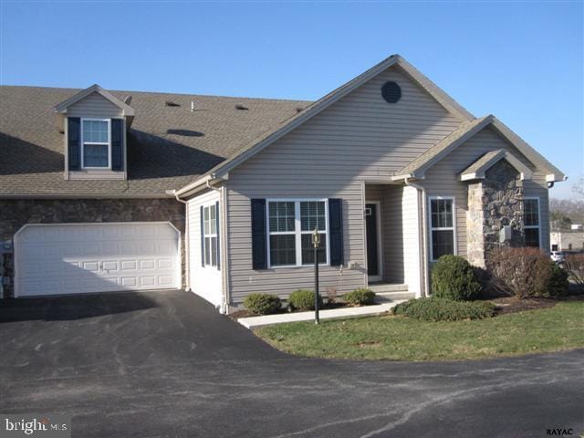 property at 11 Ivy Ln