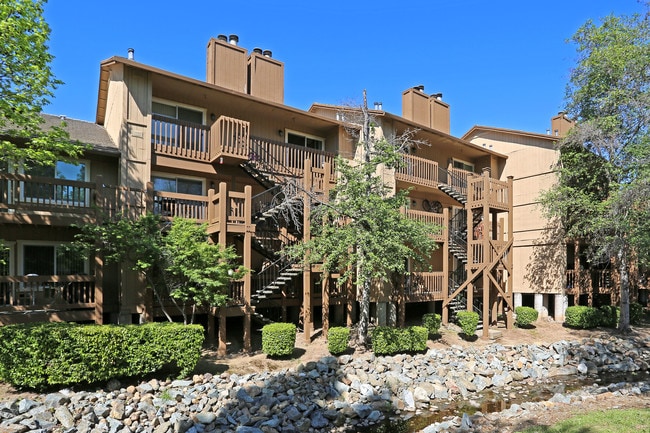 Sunrise Creek Apartments in Citrus Heights, CA - Building Photo - Building Photo