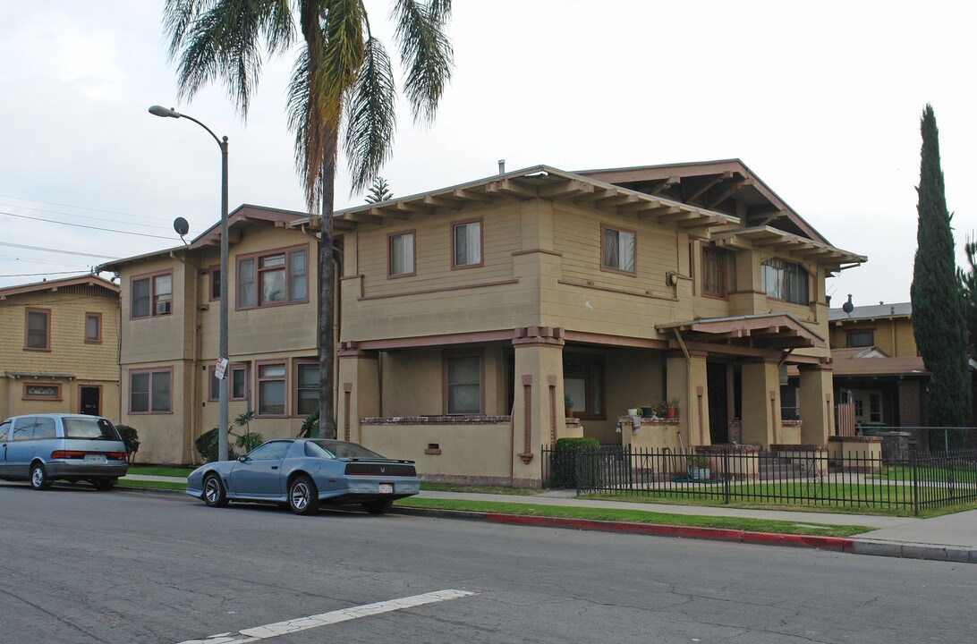 1700 4th Ave in Los Angeles, CA - Building Photo