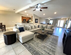 11 Riviera Estates Ct in Palm Coast, FL - Building Photo - Building Photo