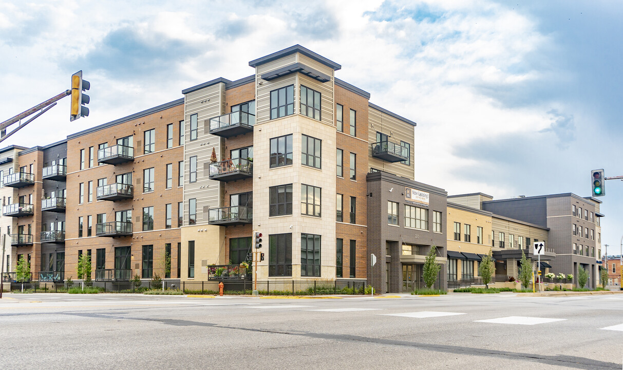 Main Square in Winona, MN - Building Photo