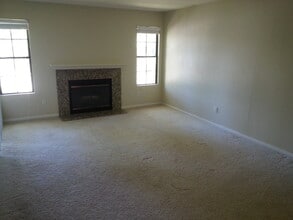 14984 Av. Venusto in San Diego, CA - Building Photo - Building Photo