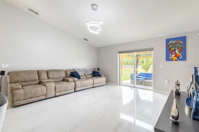 2716 Oak Hammock Loop in Mulberry, FL - Building Photo - Building Photo