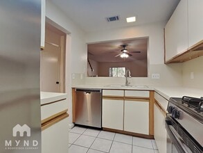 2808 Grants Lake Blvd in Sugar Land, TX - Building Photo - Building Photo