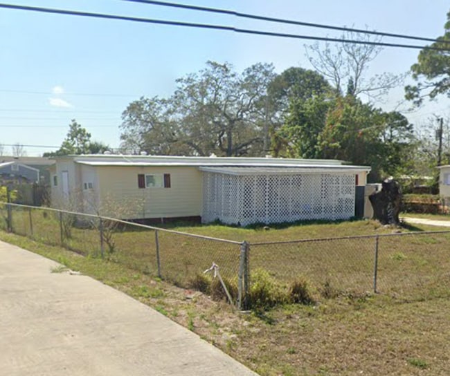 property at 3123 Brockett Rd