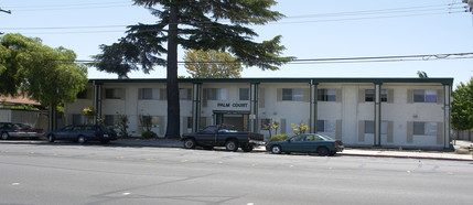 Palm Court Apartments in Concord, CA - Building Photo - Building Photo