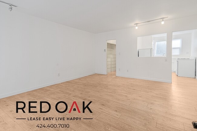 property at 1327 Laurel Ave