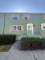 9 Chapel Dr in Pittsburgh, PA - Building Photo