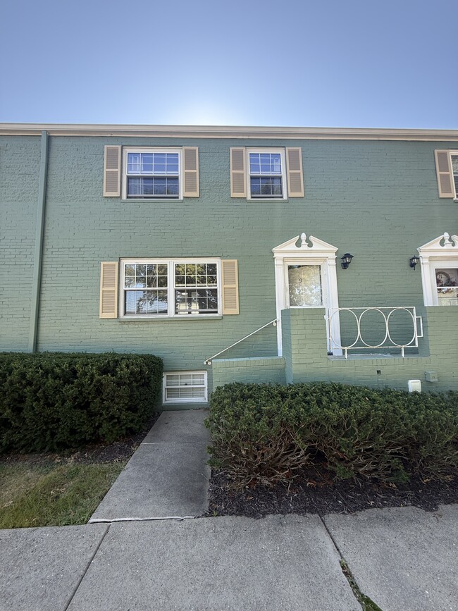 property at 9 Chapel Dr
