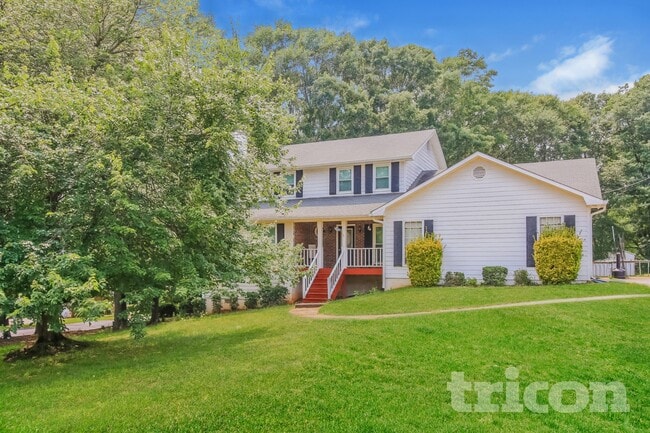 property at 305 Dailey's Plantation Ct