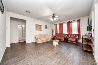 21702 Crest Peak Way in Katy, TX - Foto de edificio - Building Photo