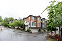 Villas At Mondavio in Redmond, WA - Building Photo - Building Photo