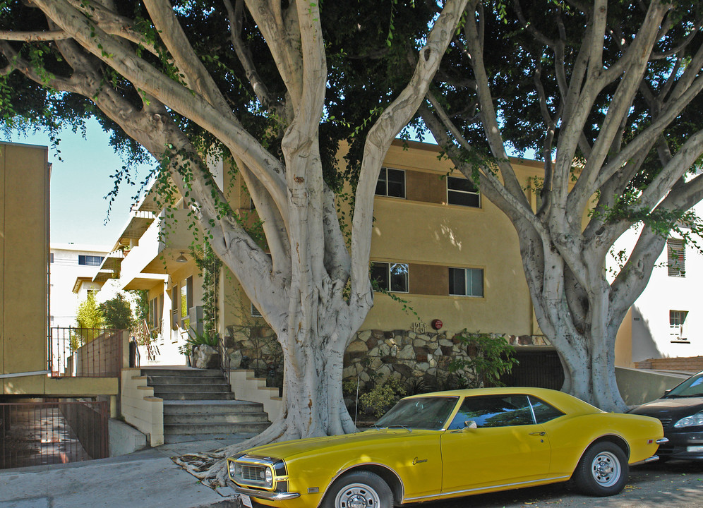 1251 N Flores St in West Hollywood, CA - Building Photo