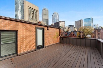 136 St Botolph St in Boston, MA - Foto de edificio - Building Photo