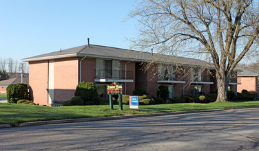 Sunset Blvd Apartments in Mansfield, OH - Building Photo - Building Photo