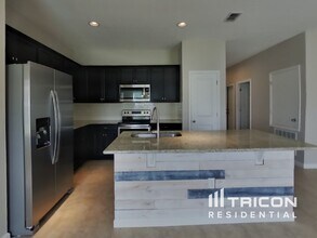 180 Bella Verano Way in Davenport, FL - Building Photo - Building Photo
