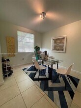9353 SW 227th St in Cutler Bay, FL - Foto de edificio - Building Photo