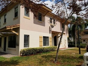 4711 Cypress Street in Coconut Creek, FL - Building Photo - Building Photo